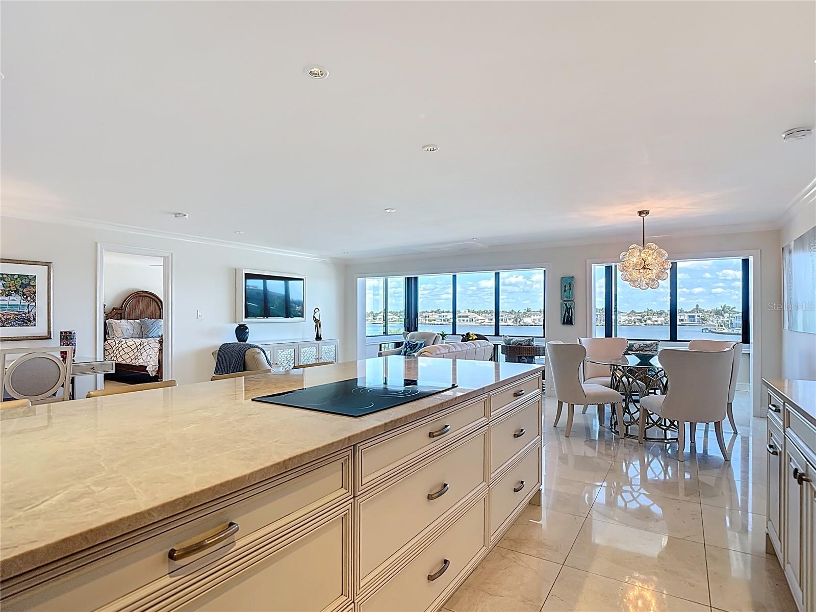 Image 9 of 53 For 3430 Gulf Shore Boulevard N 3b