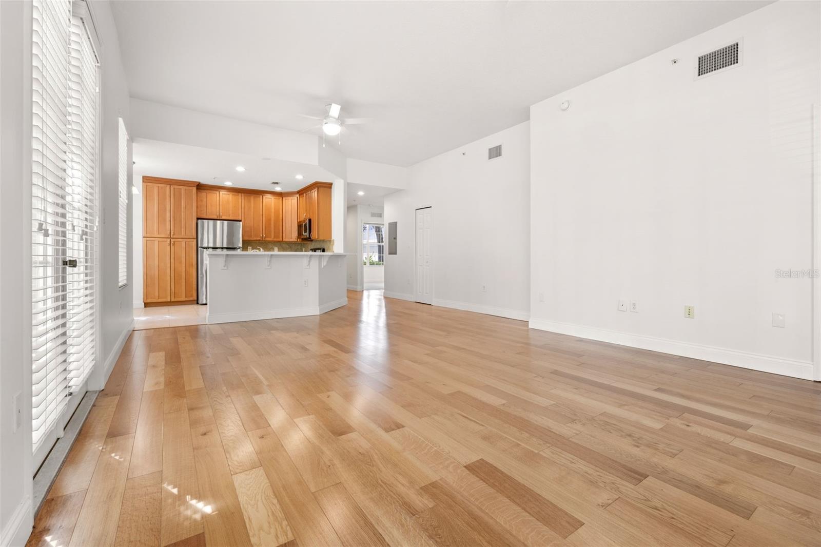 Image 11 of 73 For 844 Blue Sage Street 104