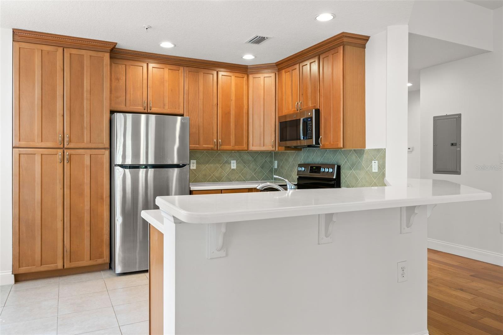 Image 19 of 73 For 844 Blue Sage Street 104