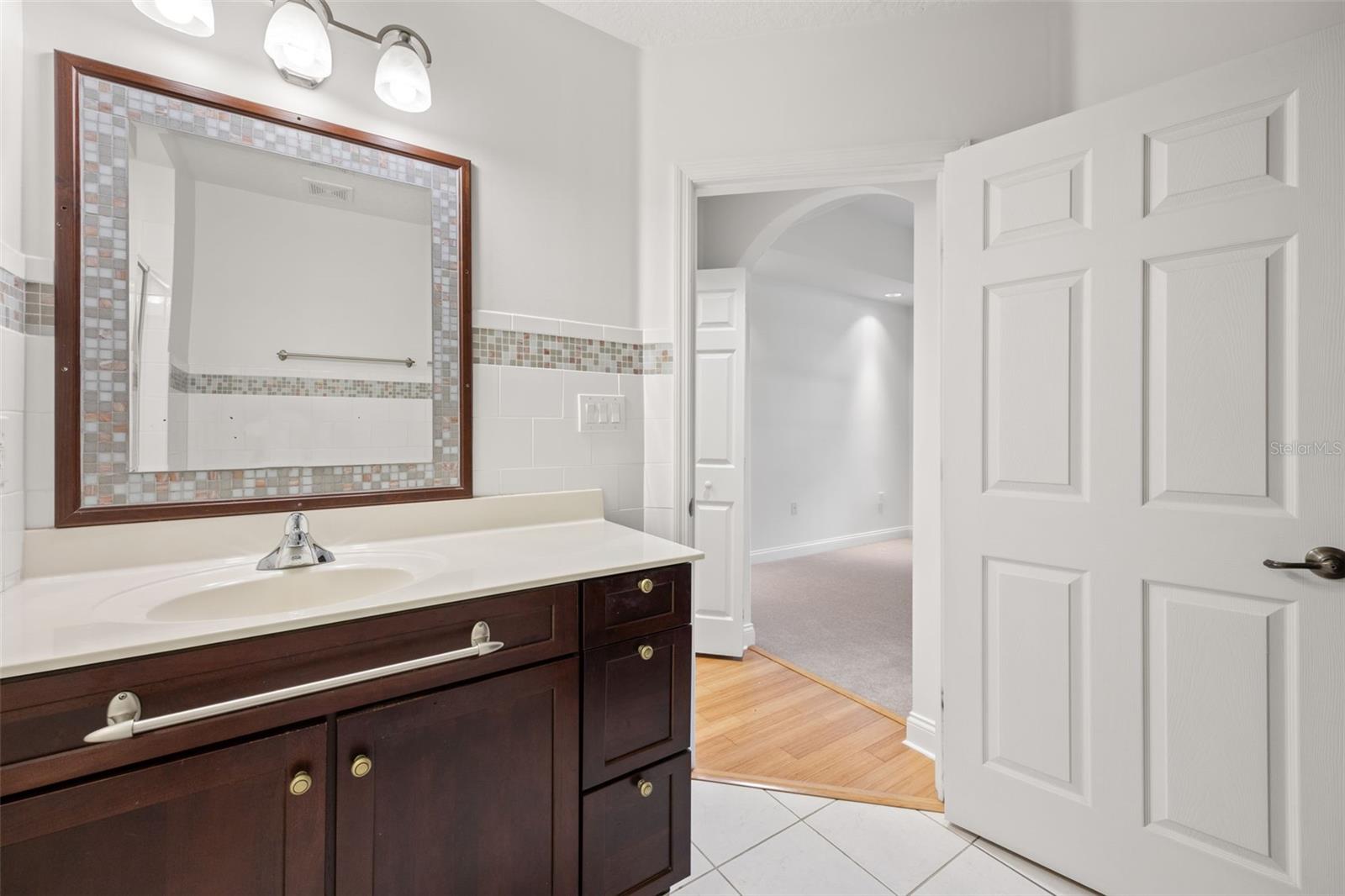 Image 27 of 73 For 844 Blue Sage Street 104