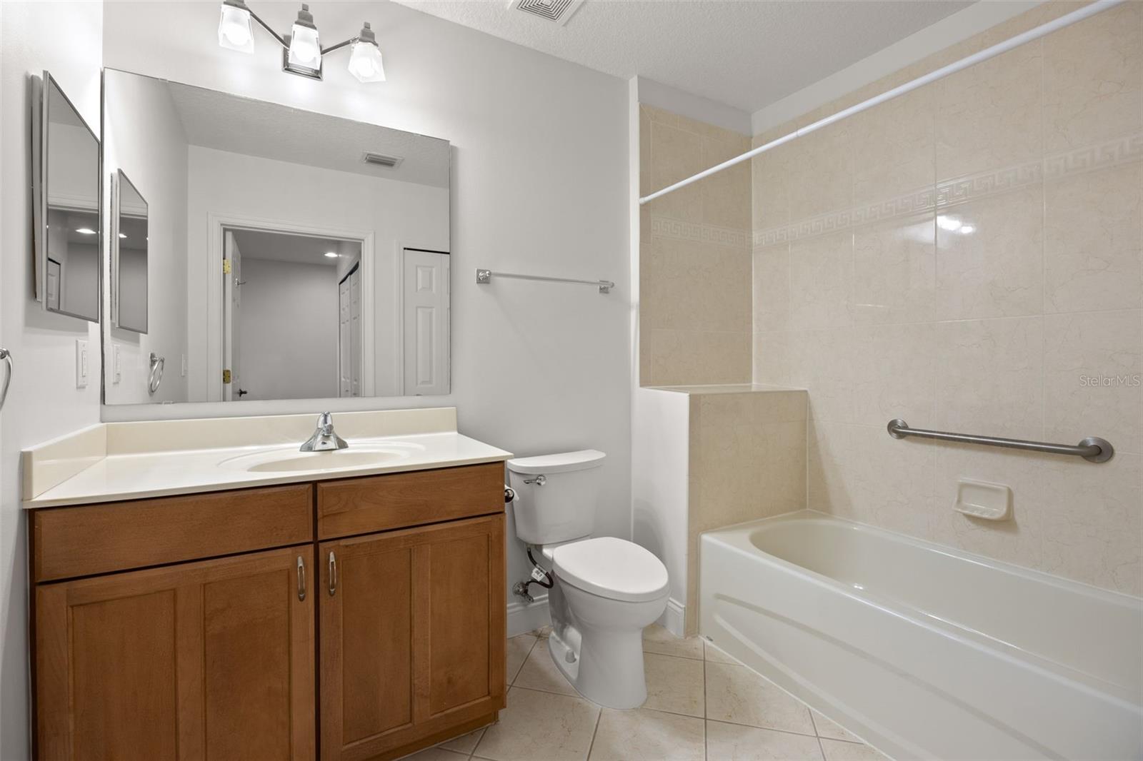 Image 38 of 73 For 844 Blue Sage Street 104