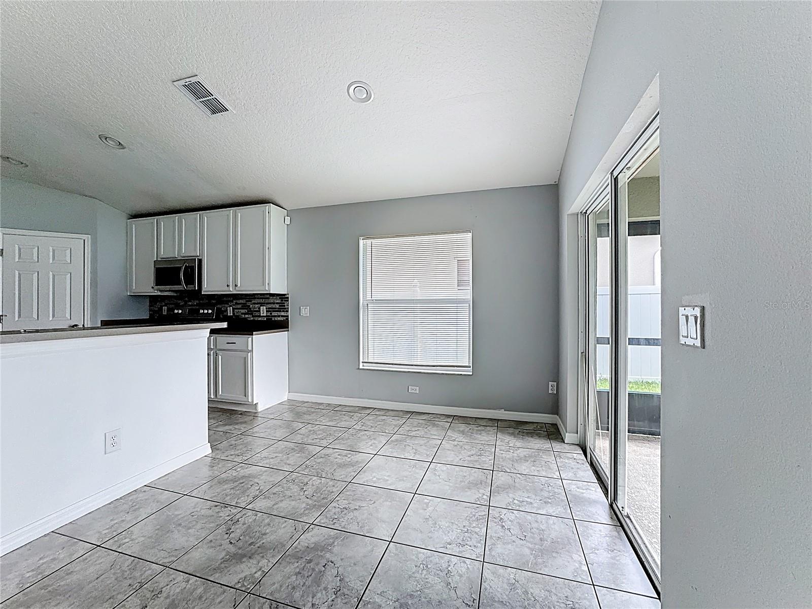 Image 14 of 61 For 2665 Eagle Cliff Drive