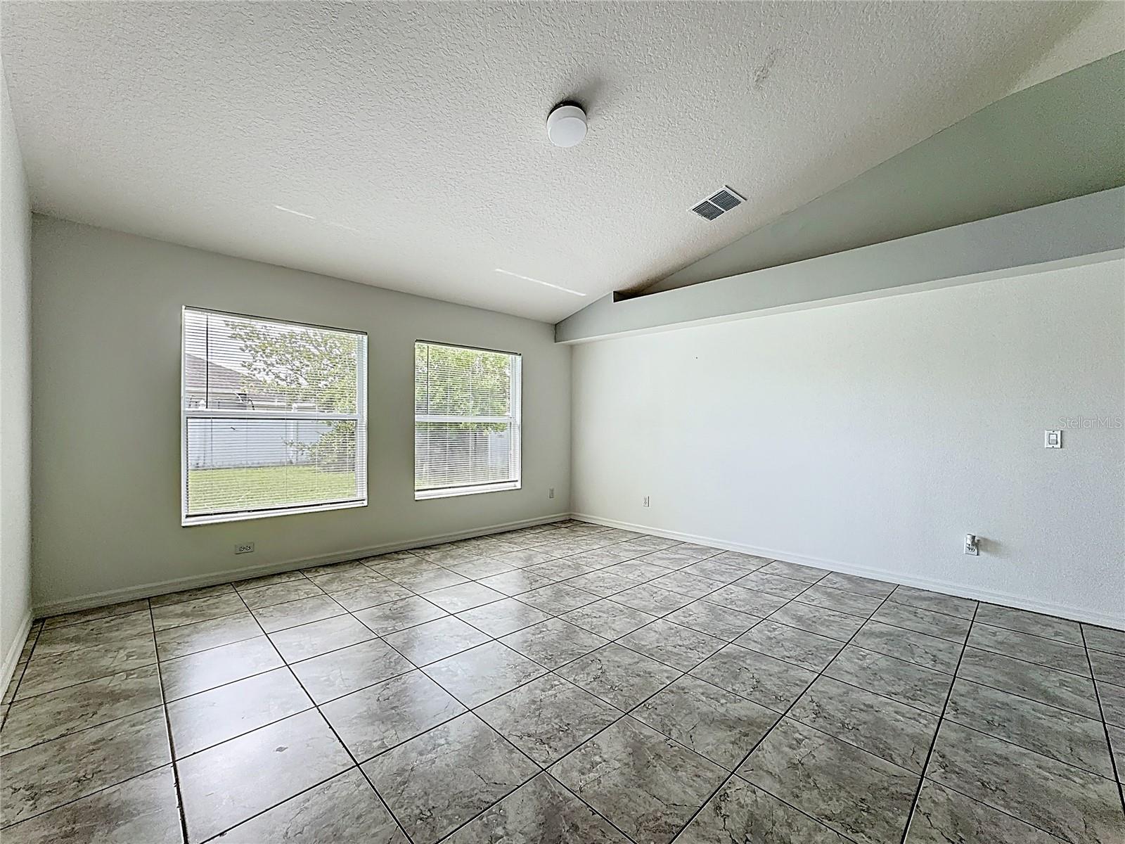 Image 16 of 61 For 2665 Eagle Cliff Drive