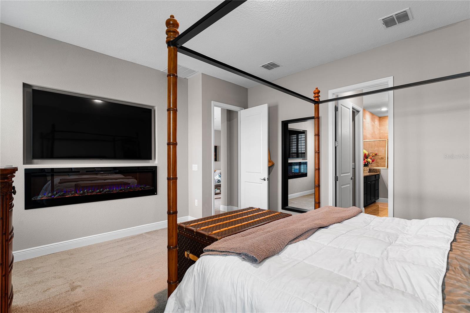 Image 20 of 53 For 18405 Mowry Court