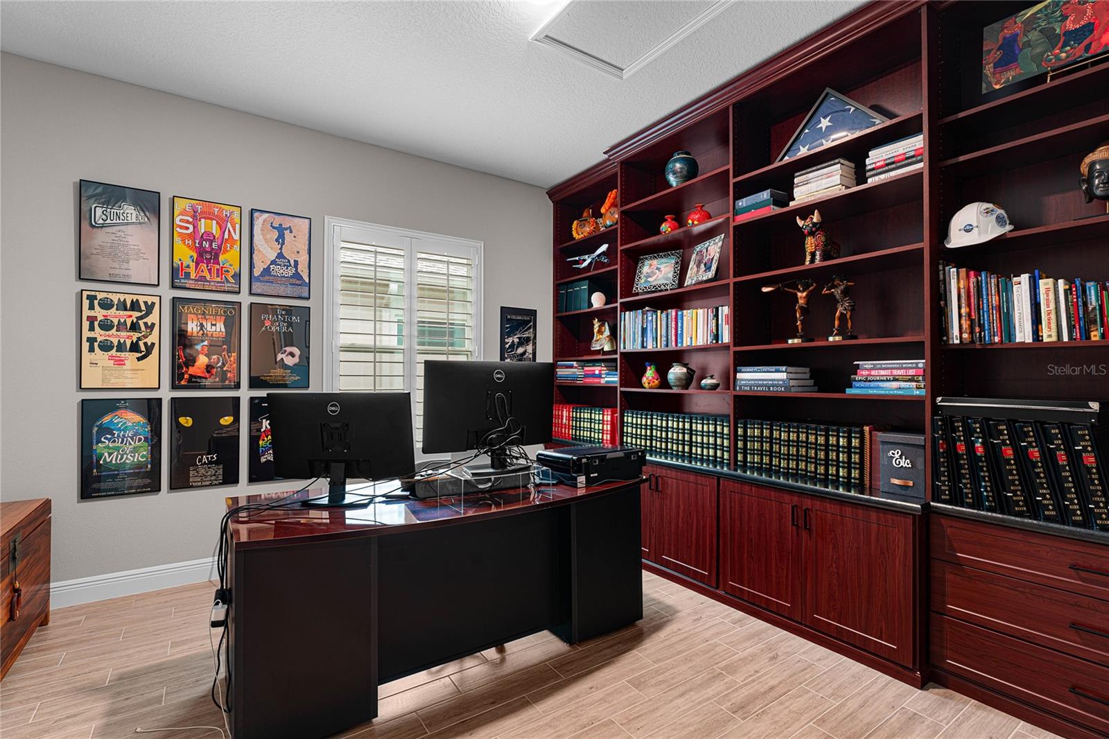 Image 30 of 53 For 18405 Mowry Court