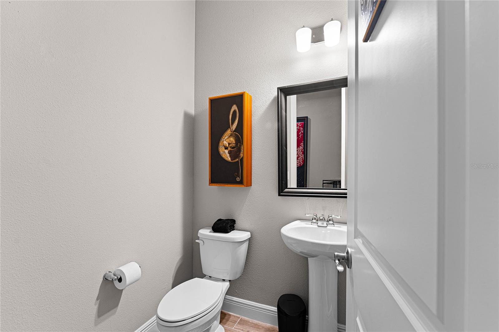 Image 36 of 53 For 18405 Mowry Court