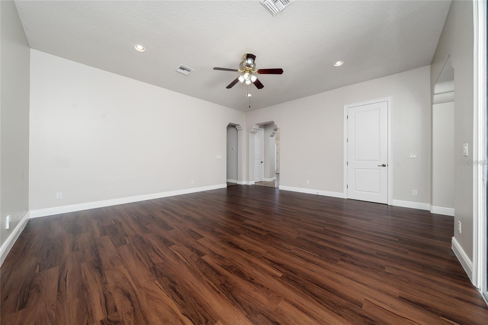 Image 16 of 53 For 7508 Lake Albert Drive