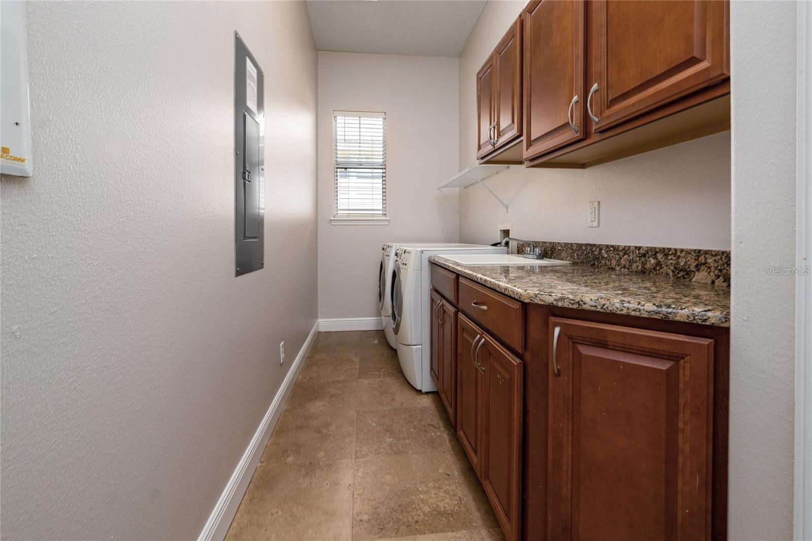 Image 18 of 53 For 7508 Lake Albert Drive