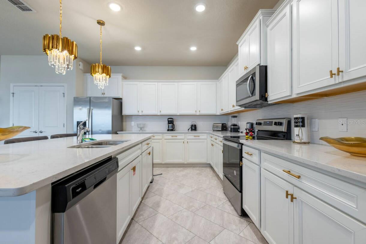 Image 79 of 99 For 2106 Lelani Circle