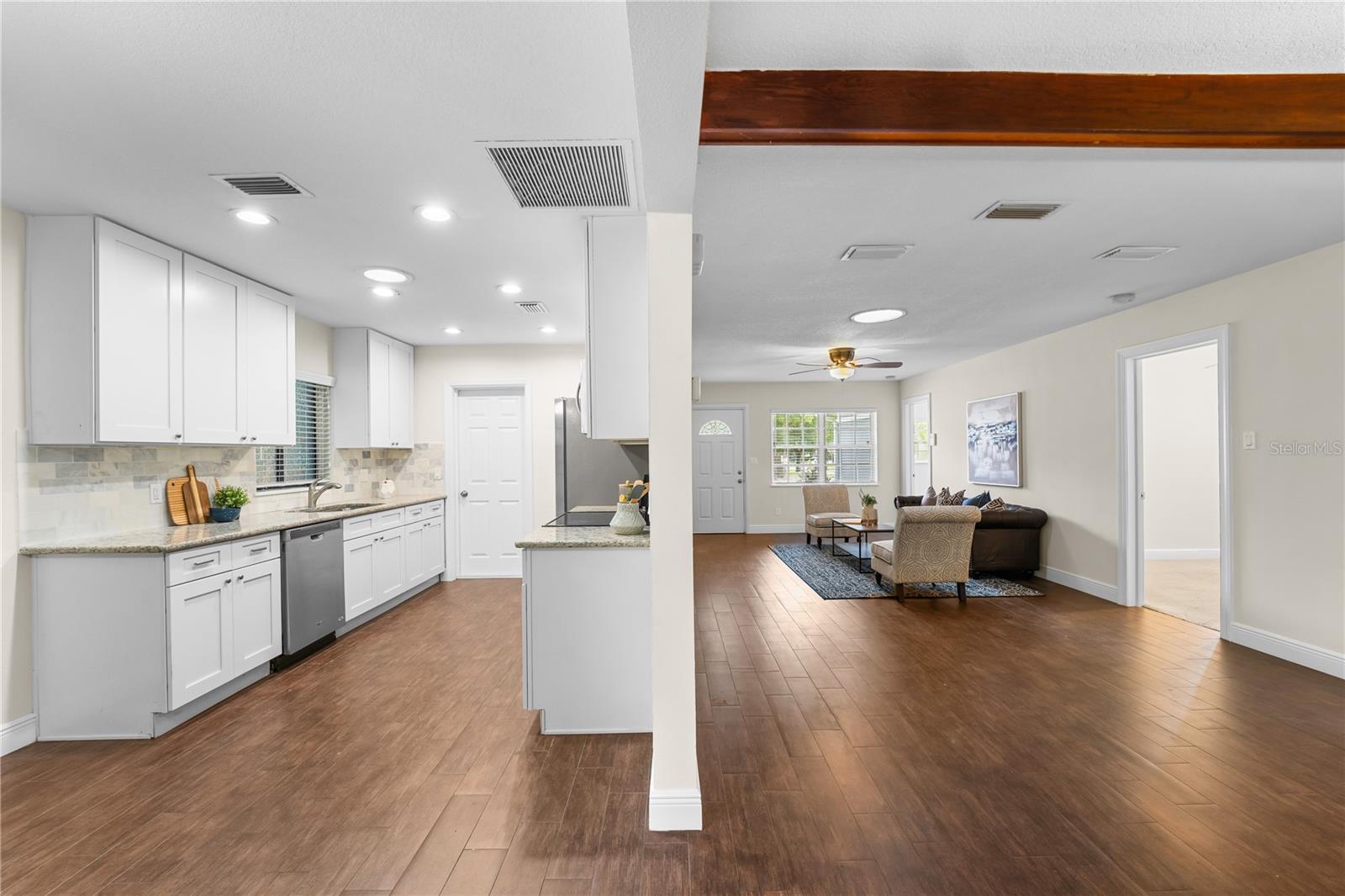 Image 13 of 42 For 209 Princeton Street