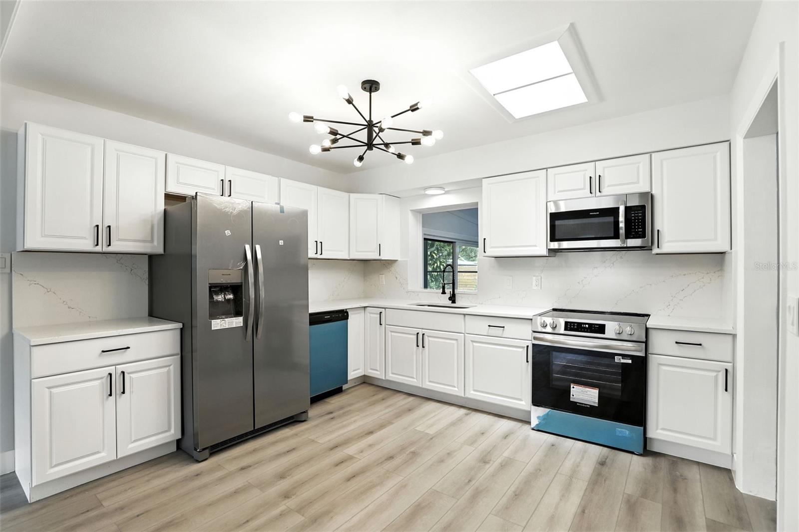 Image 6 of 26 For 216 Tangelo Avenue