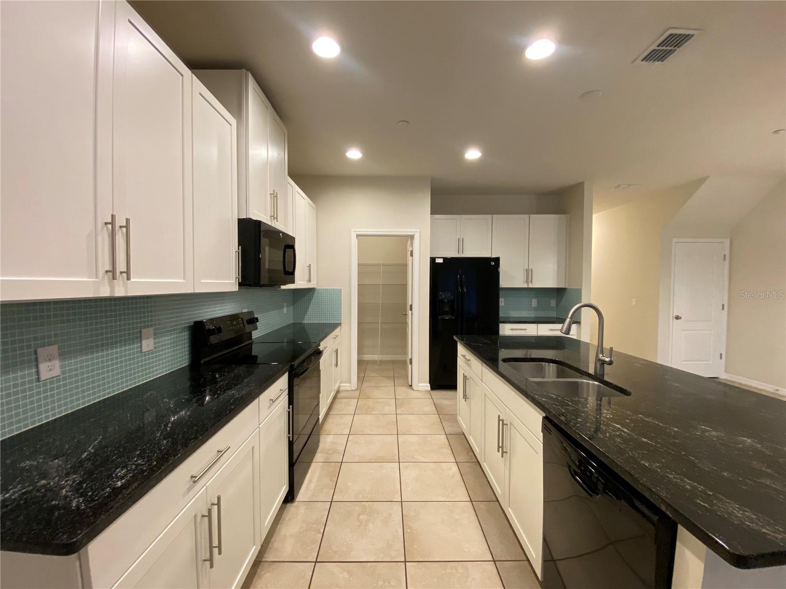Image 5 of 26 For 7580 Aloma Pines Court