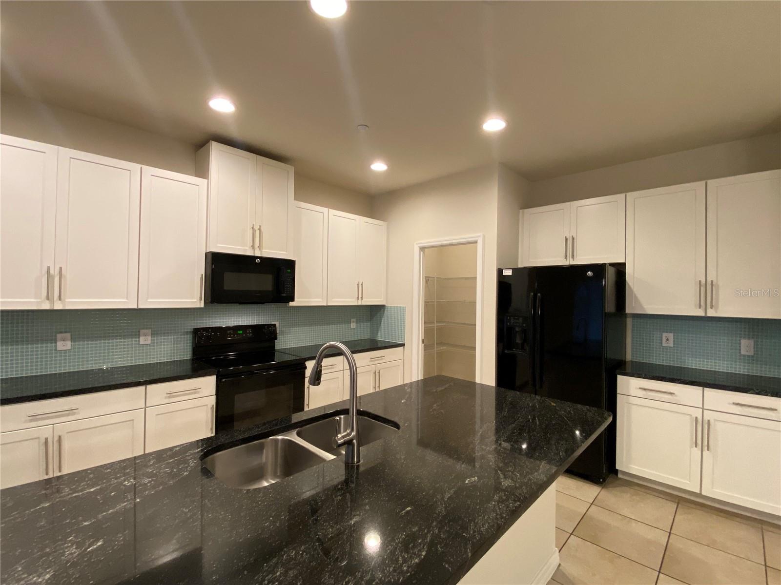 Image 7 of 26 For 7580 Aloma Pines Court