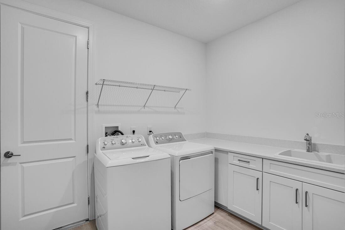 Image 27 of 41 For 888 Arbor Green Trail