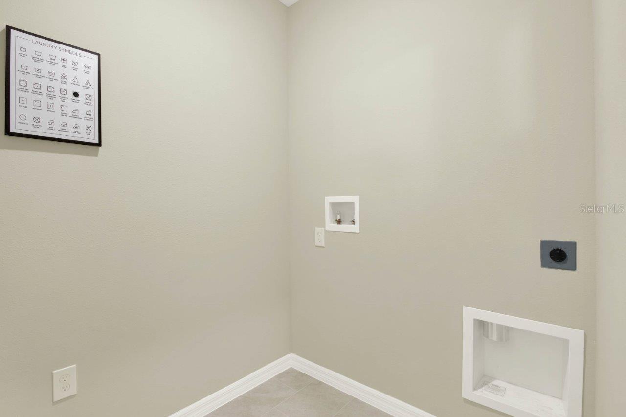 Image 25 of 26 For 4024 Giorgio Drive