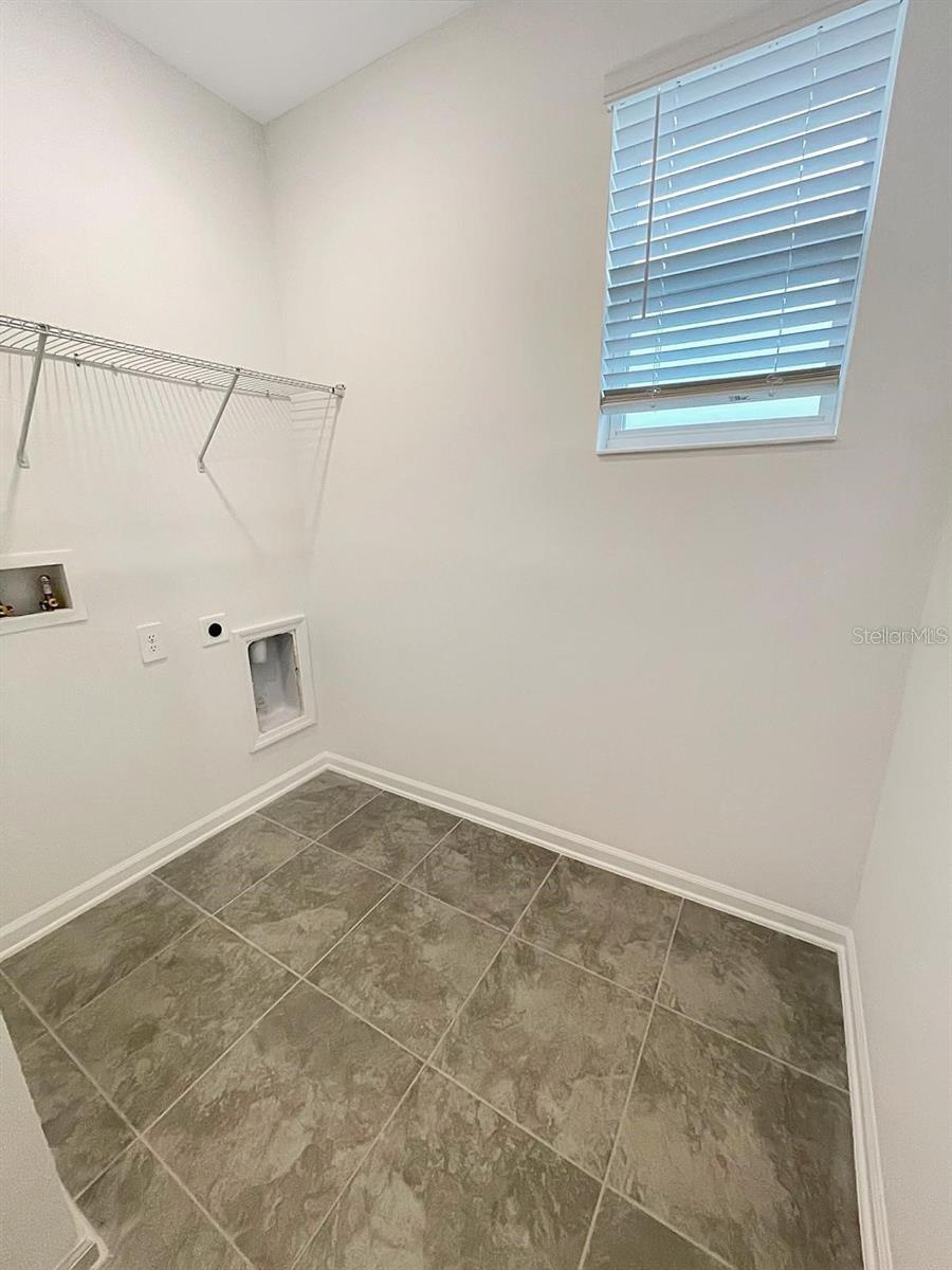 Image 18 of 22 For 218 Nine Iron Drive