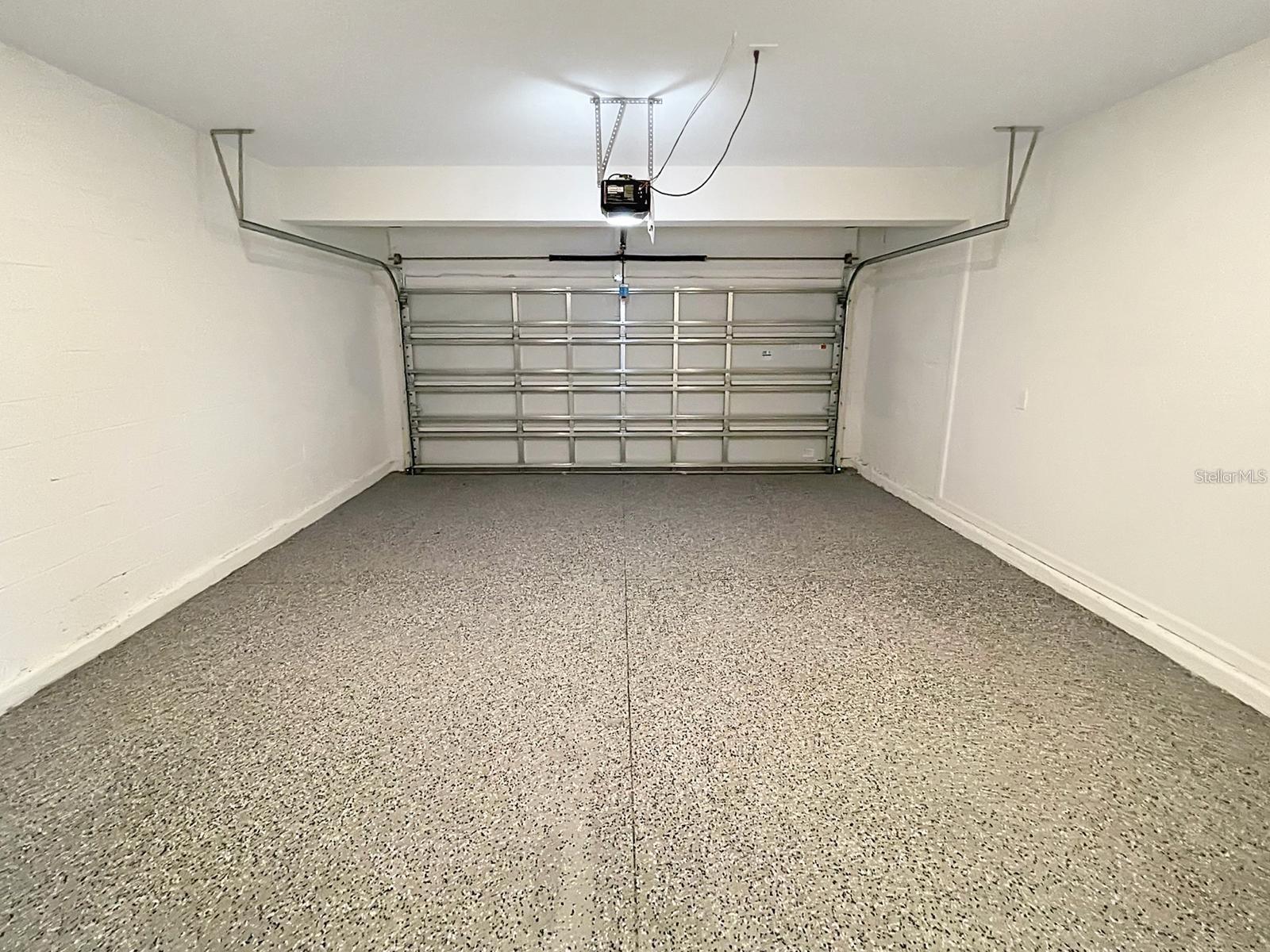 Image 19 of 22 For 218 Nine Iron Drive