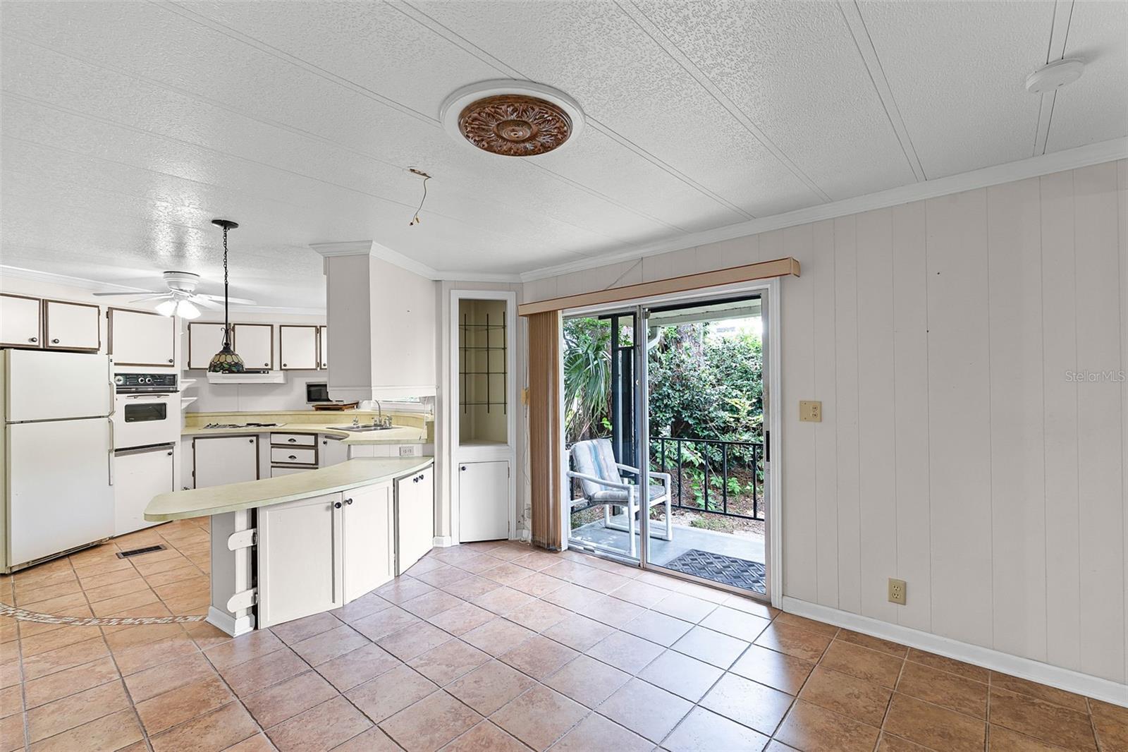 Image 11 of 50 For 192 Palm Meadows Drive