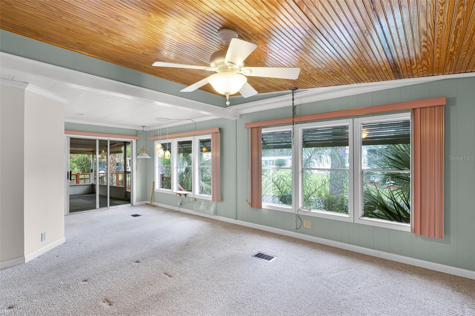 Image 15 of 50 For 192 Palm Meadows Drive