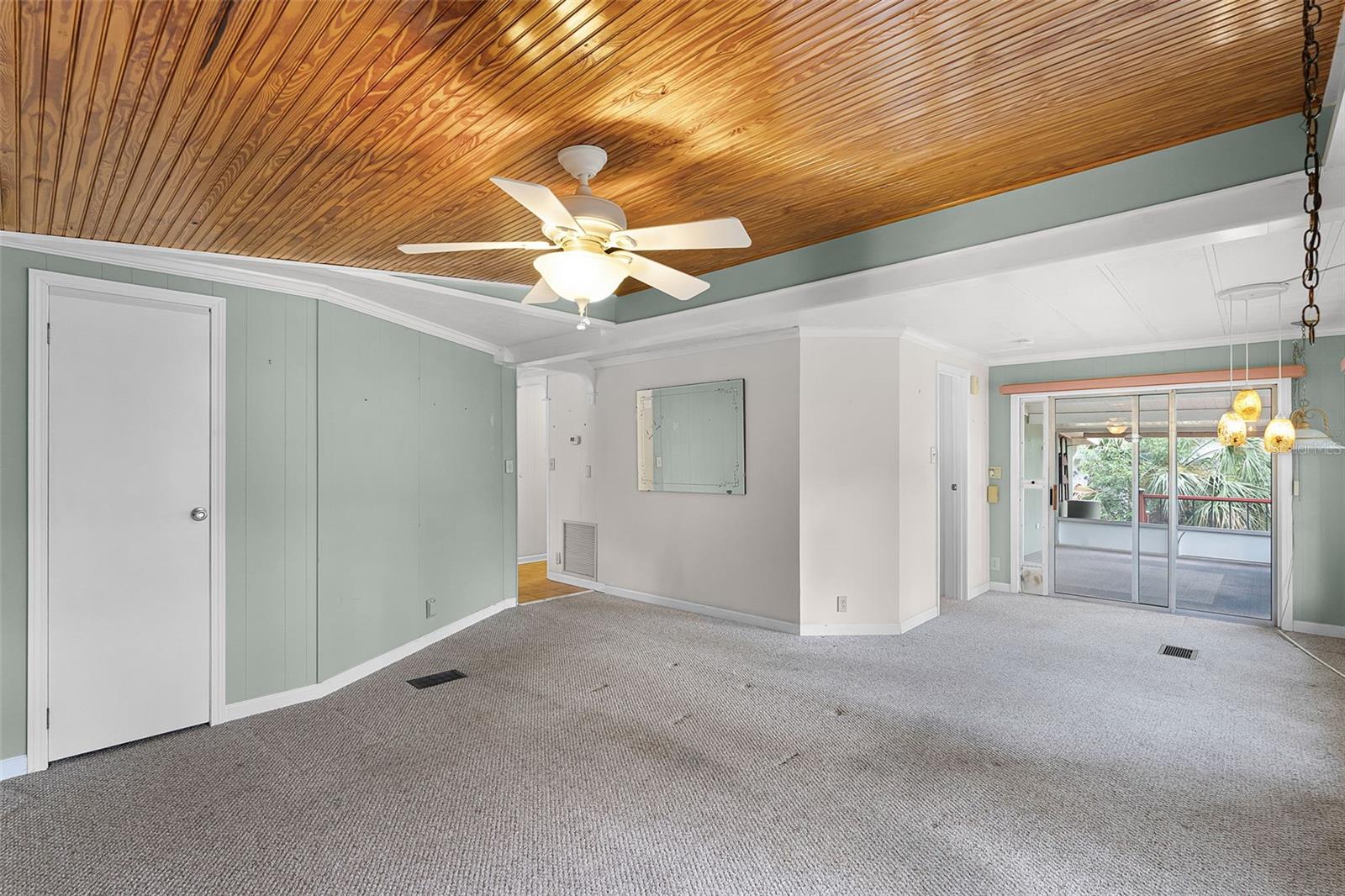 Image 18 of 50 For 192 Palm Meadows Drive