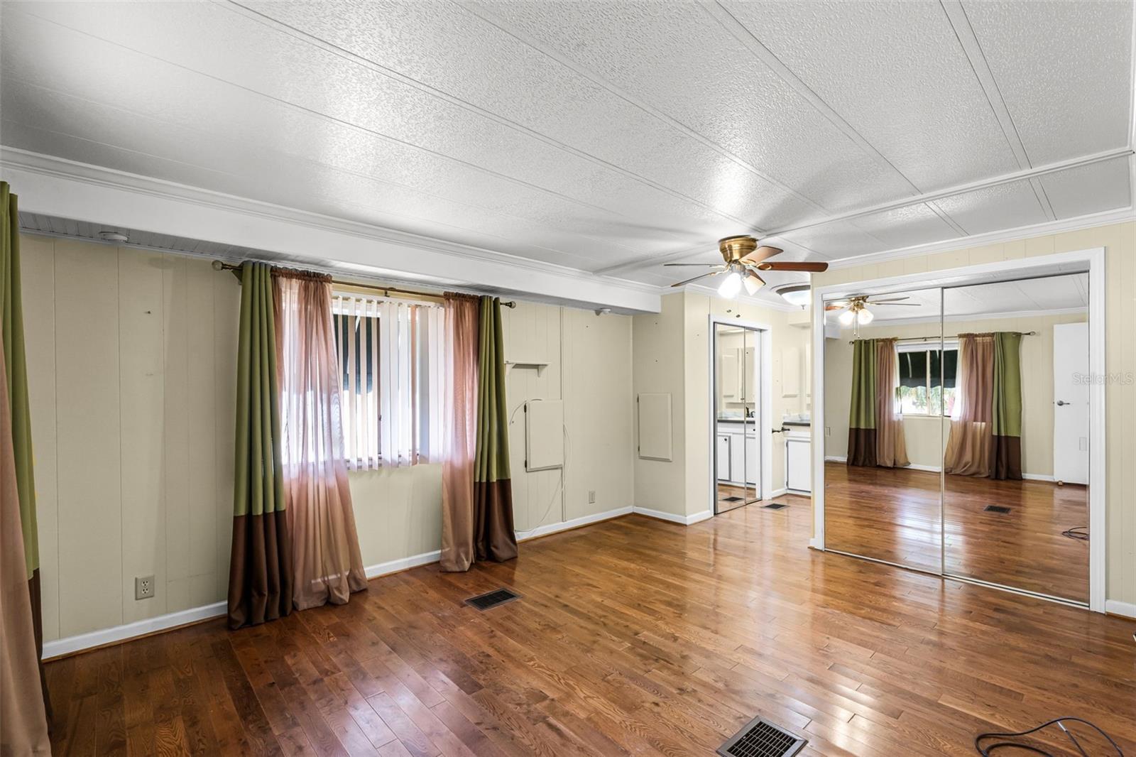 Image 21 of 50 For 192 Palm Meadows Drive