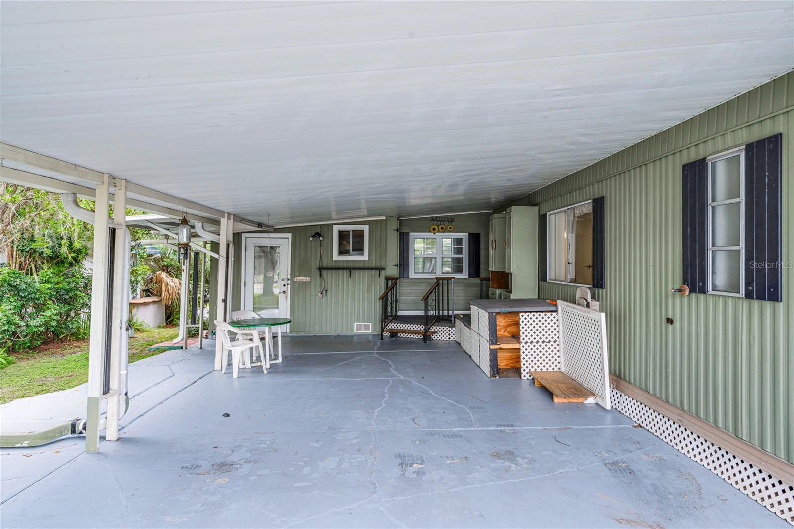 Image 6 of 50 For 192 Palm Meadows Drive