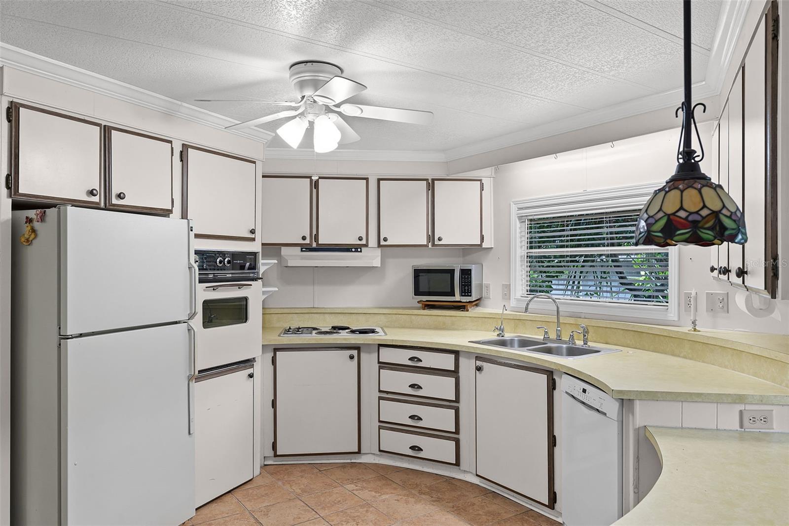 Image 9 of 50 For 192 Palm Meadows Drive