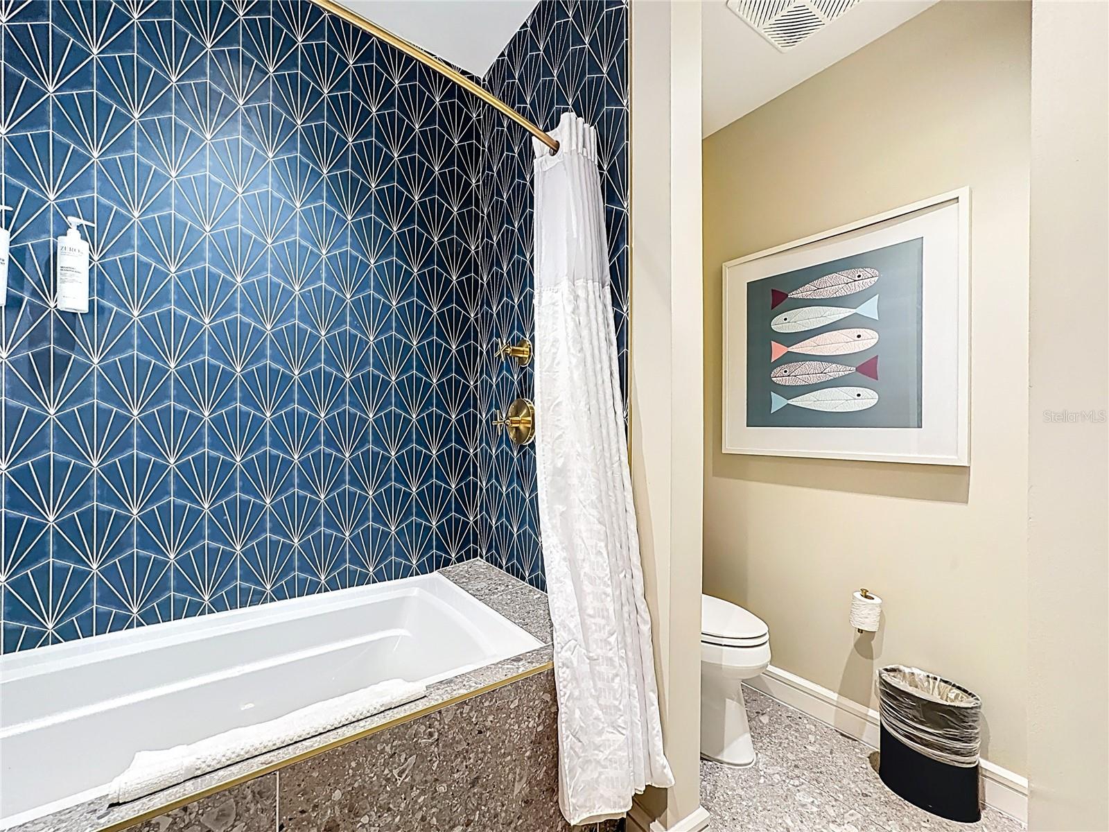 Image 36 of 57 For 8061 Vacation Avenue 108