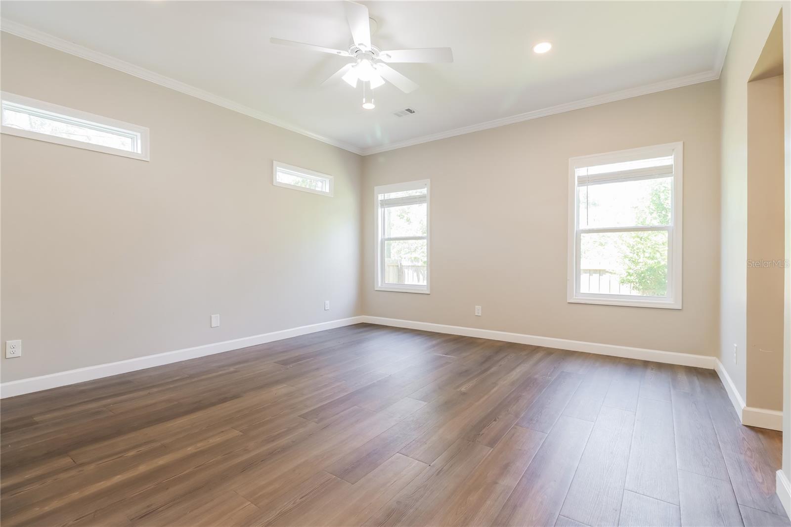 Image 8 of 16 For 1559 13th Street S