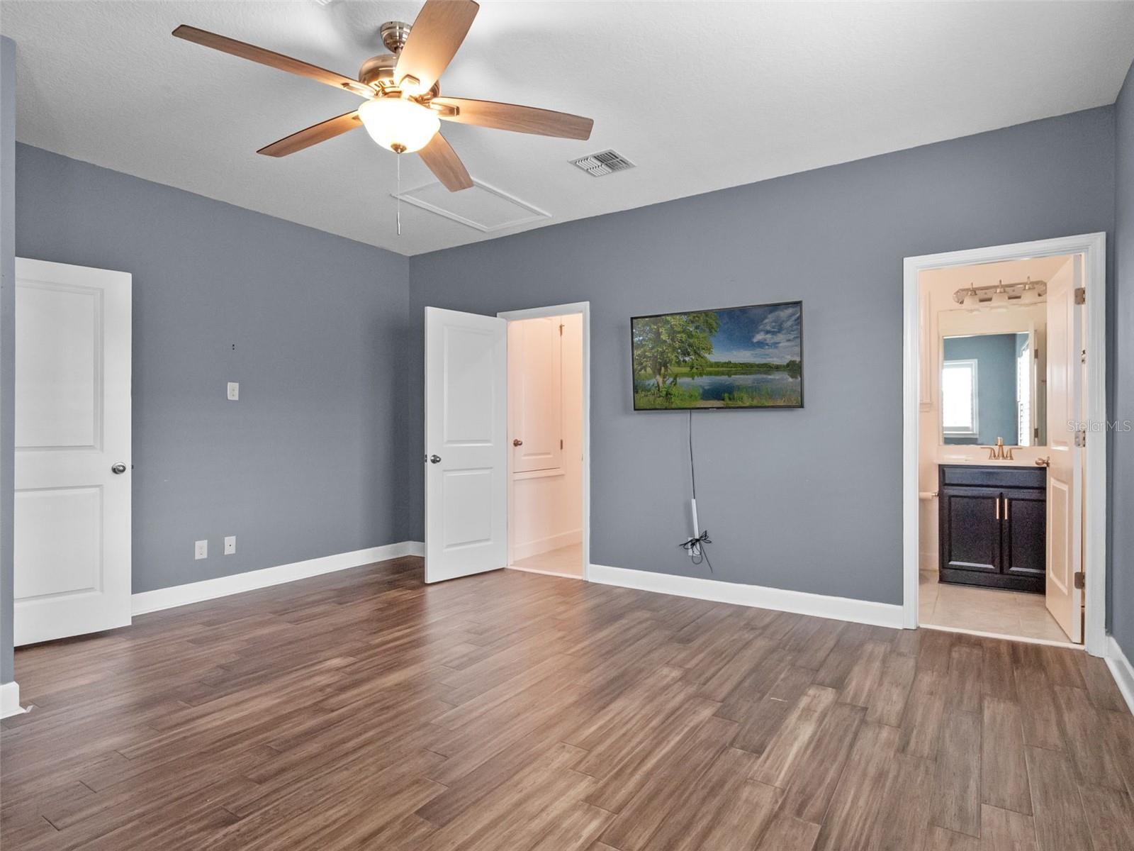 Image 41 of 51 For 7519 Mandarin Grove Way