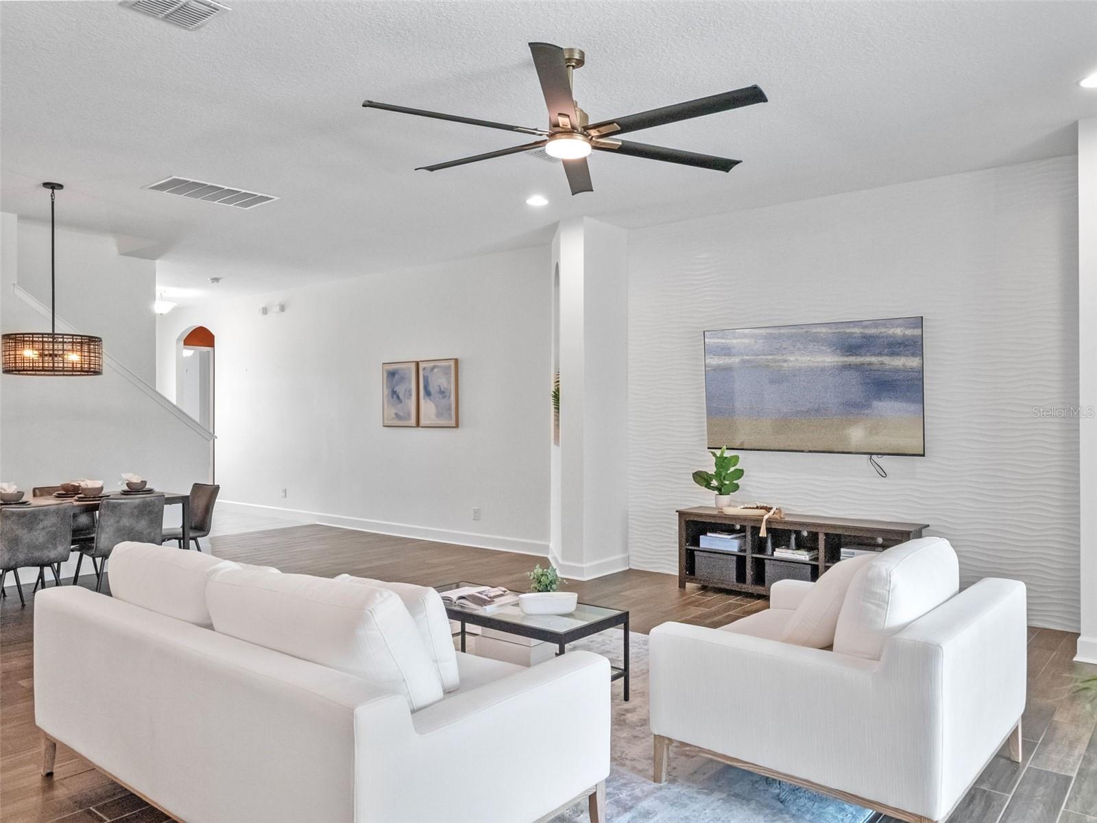 Image 8 of 51 For 7519 Mandarin Grove Way