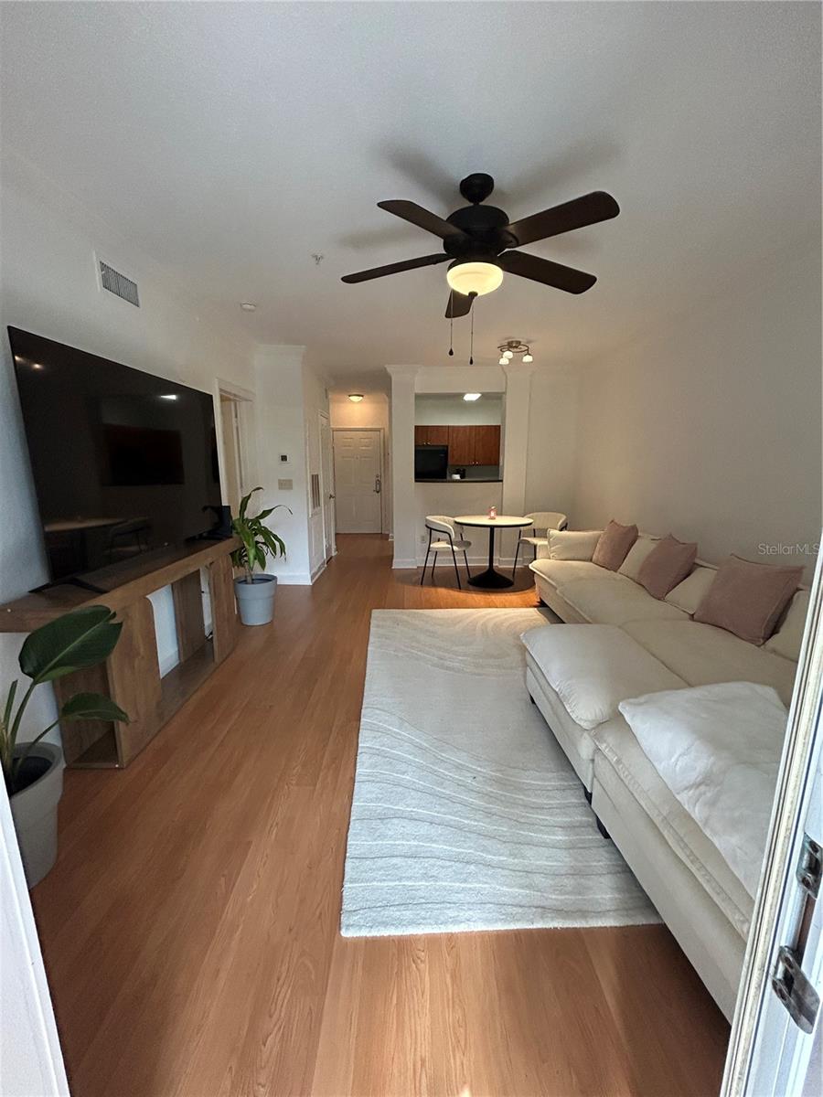 Image 7 of 27 For 304 South Street 4027
