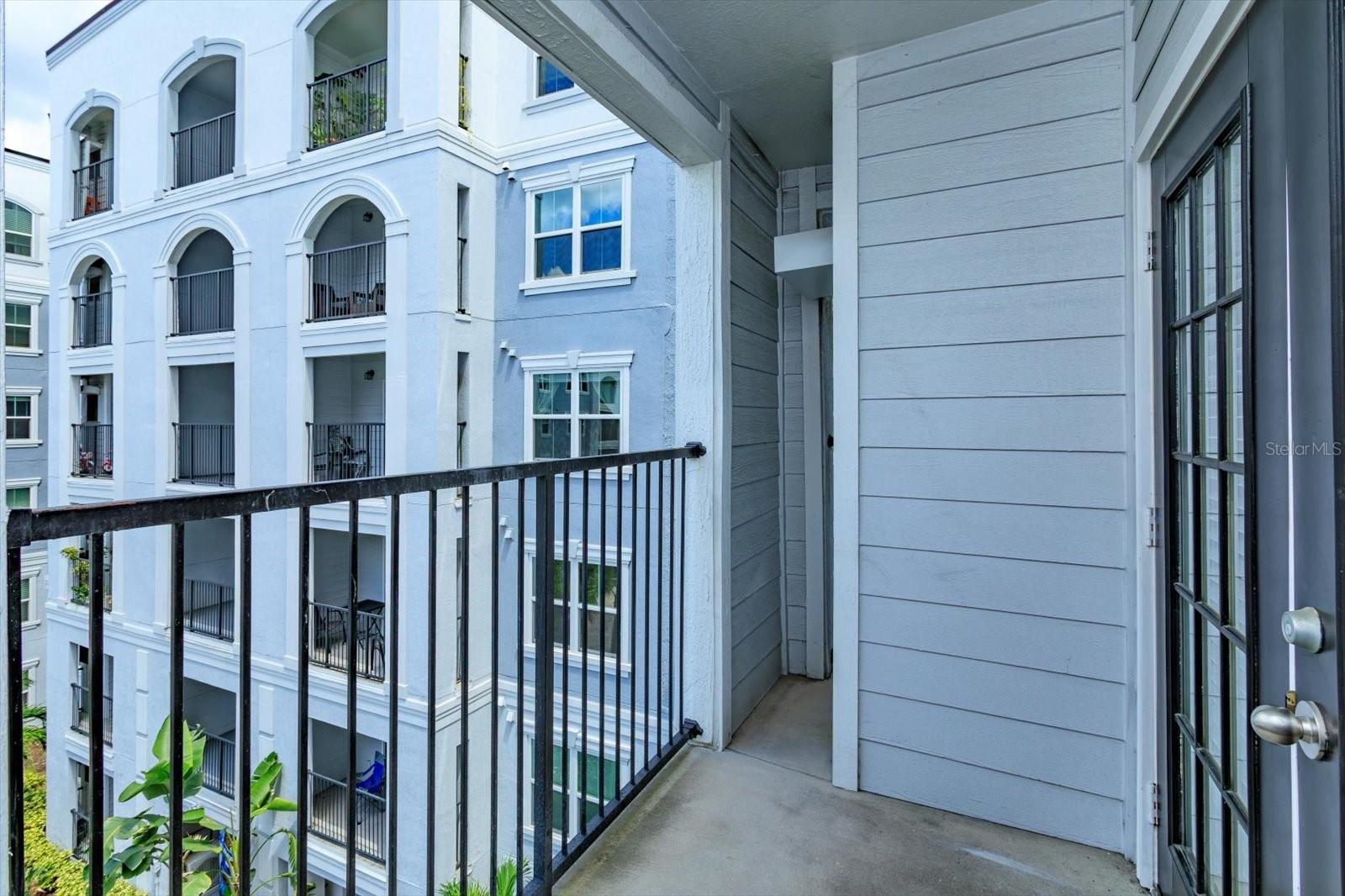 Image 18 of 22 For 204 E South St  4060