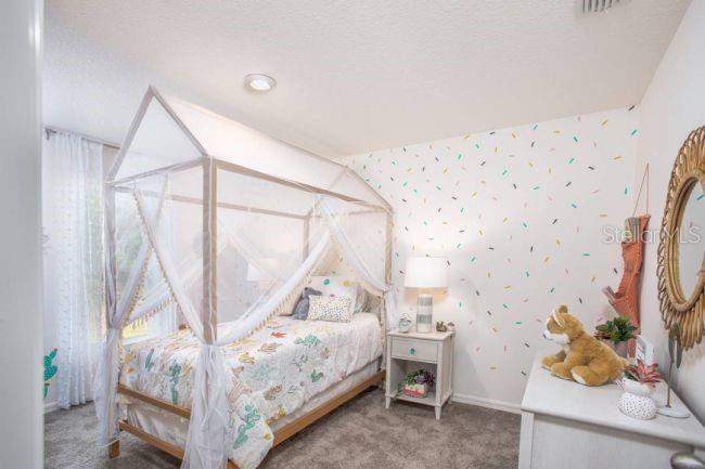 Listing photo id 17 for 2845 Gardenia Drive