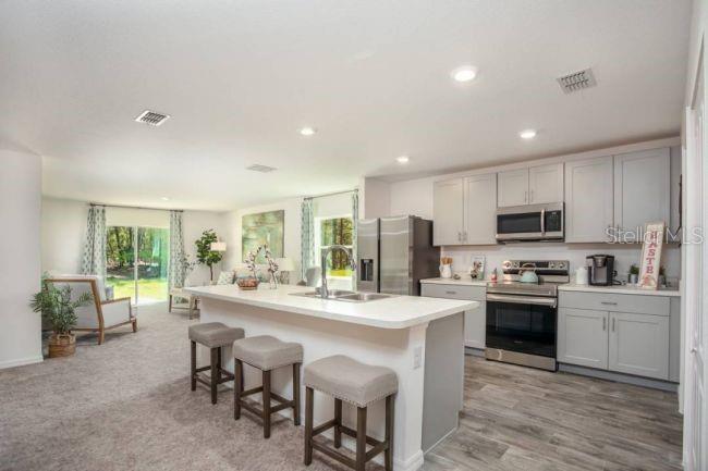 Listing photo id 2 for 2845 Gardenia Drive