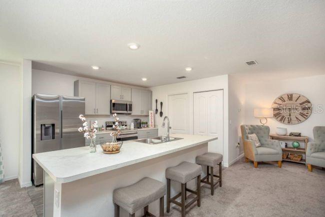 Listing photo id 3 for 2845 Gardenia Drive
