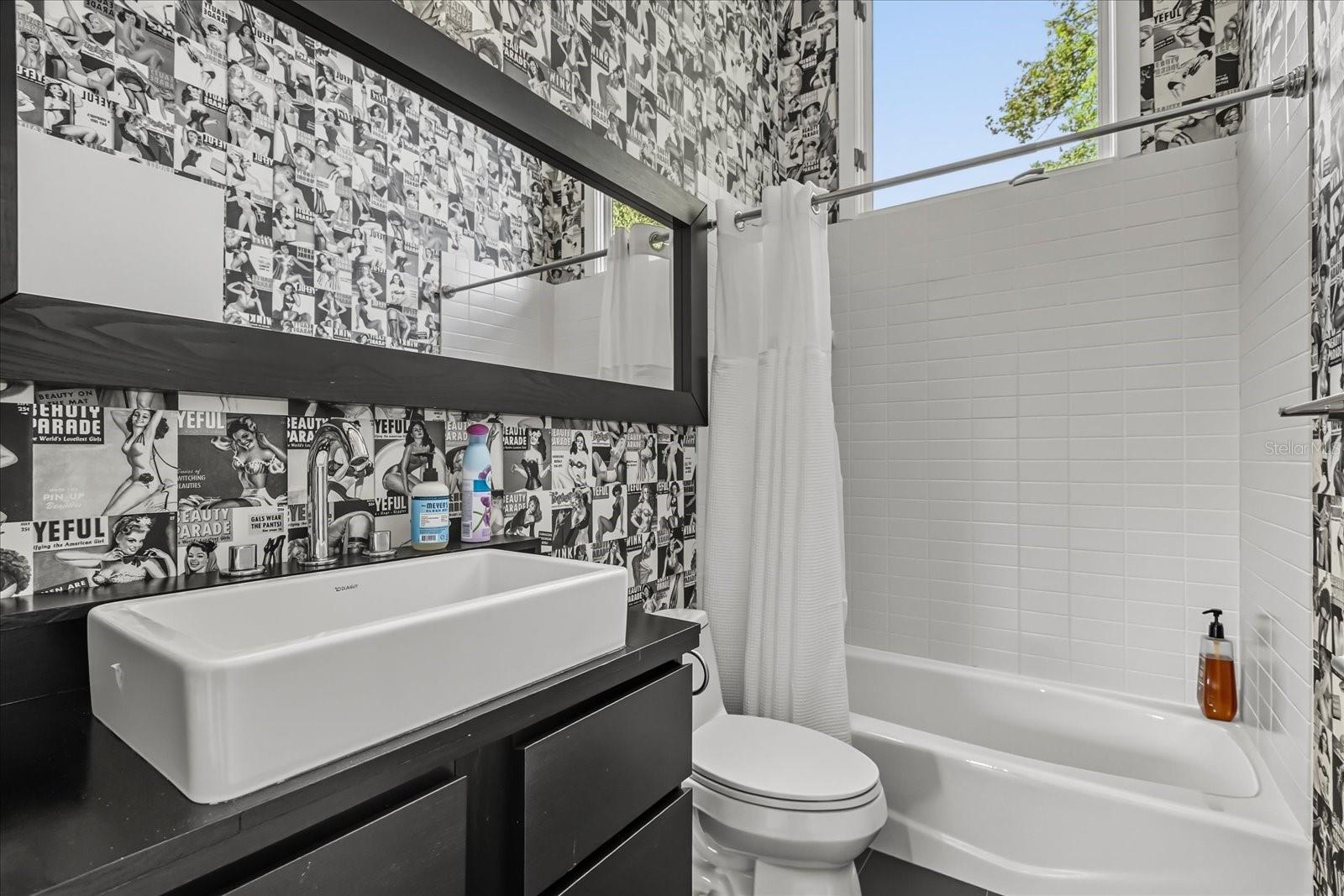 Image 25 of 77 For 119 Hyer Avenue