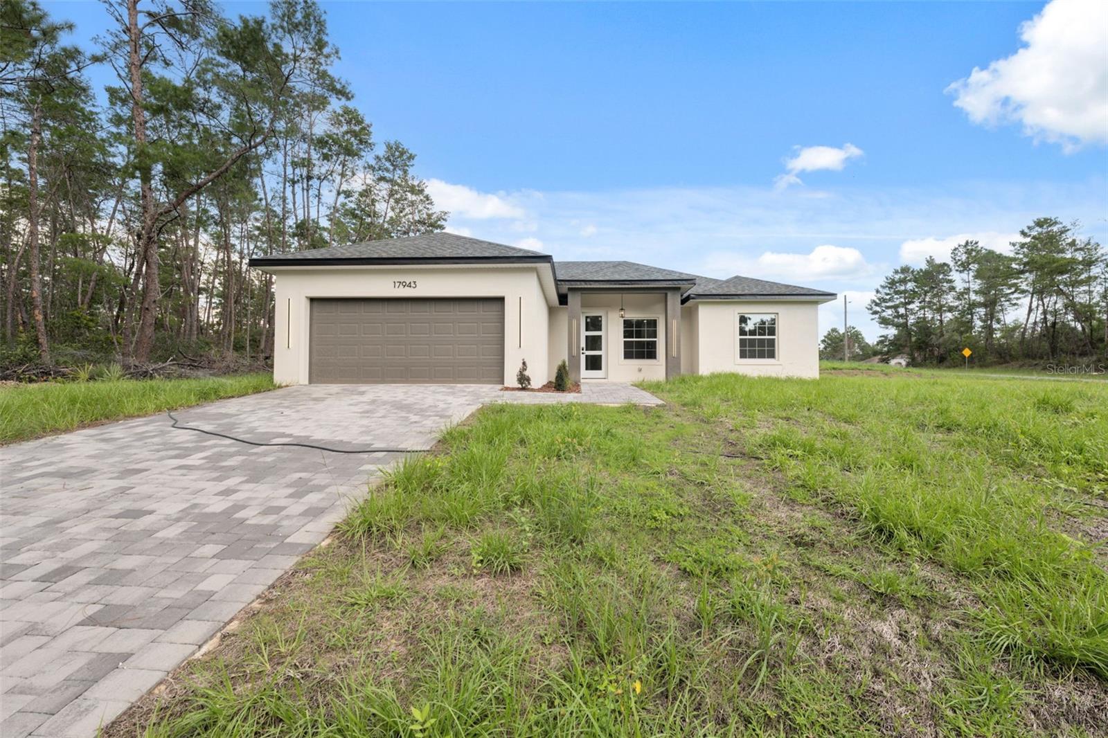 Image 3 of 37 For 17943 38th Avenue Road
