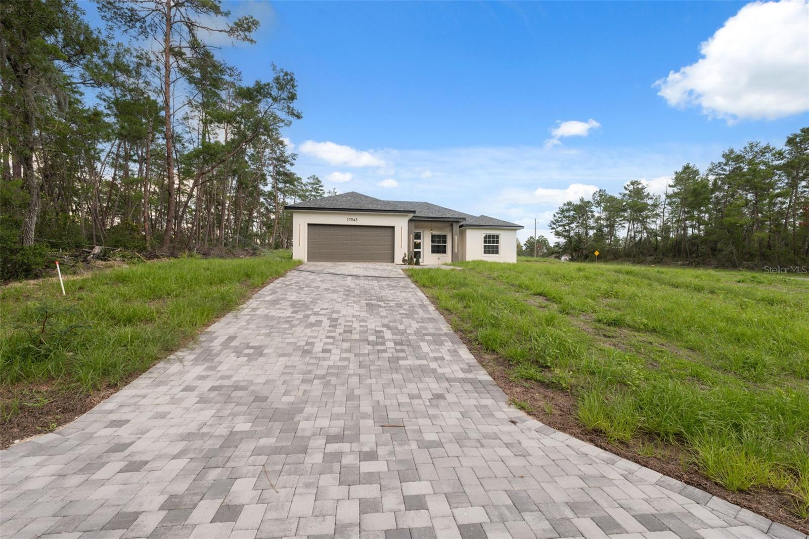 Image 4 of 37 For 17943 38th Avenue Road