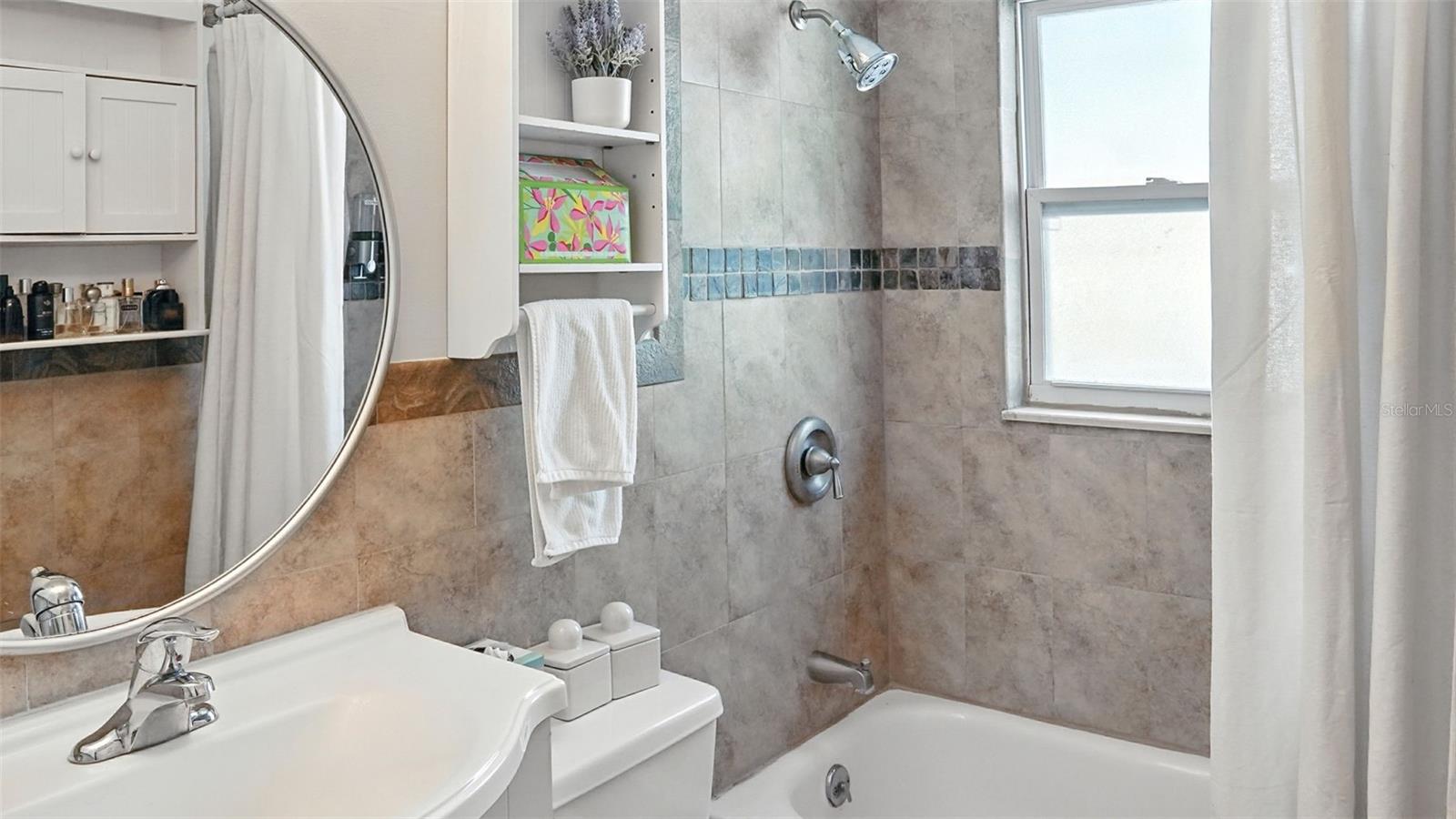 Image 11 of 24 For 7021 Leighton Way