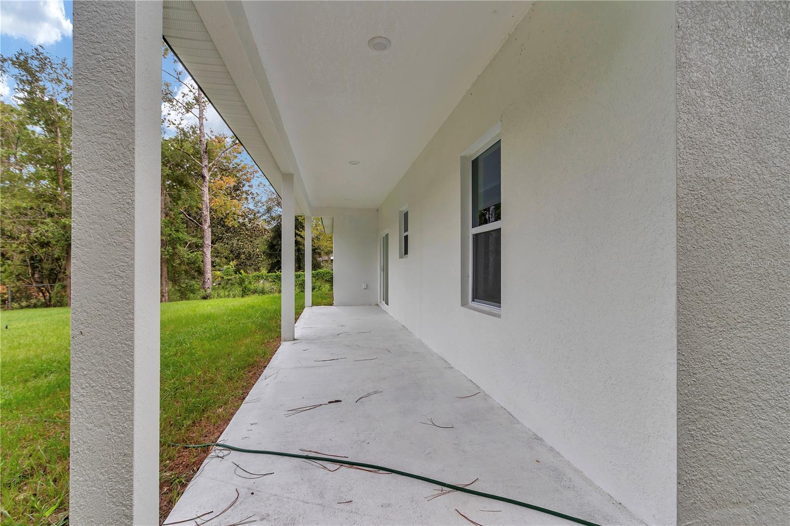 Listing photo id 32 for 10932 Frantz Avenue