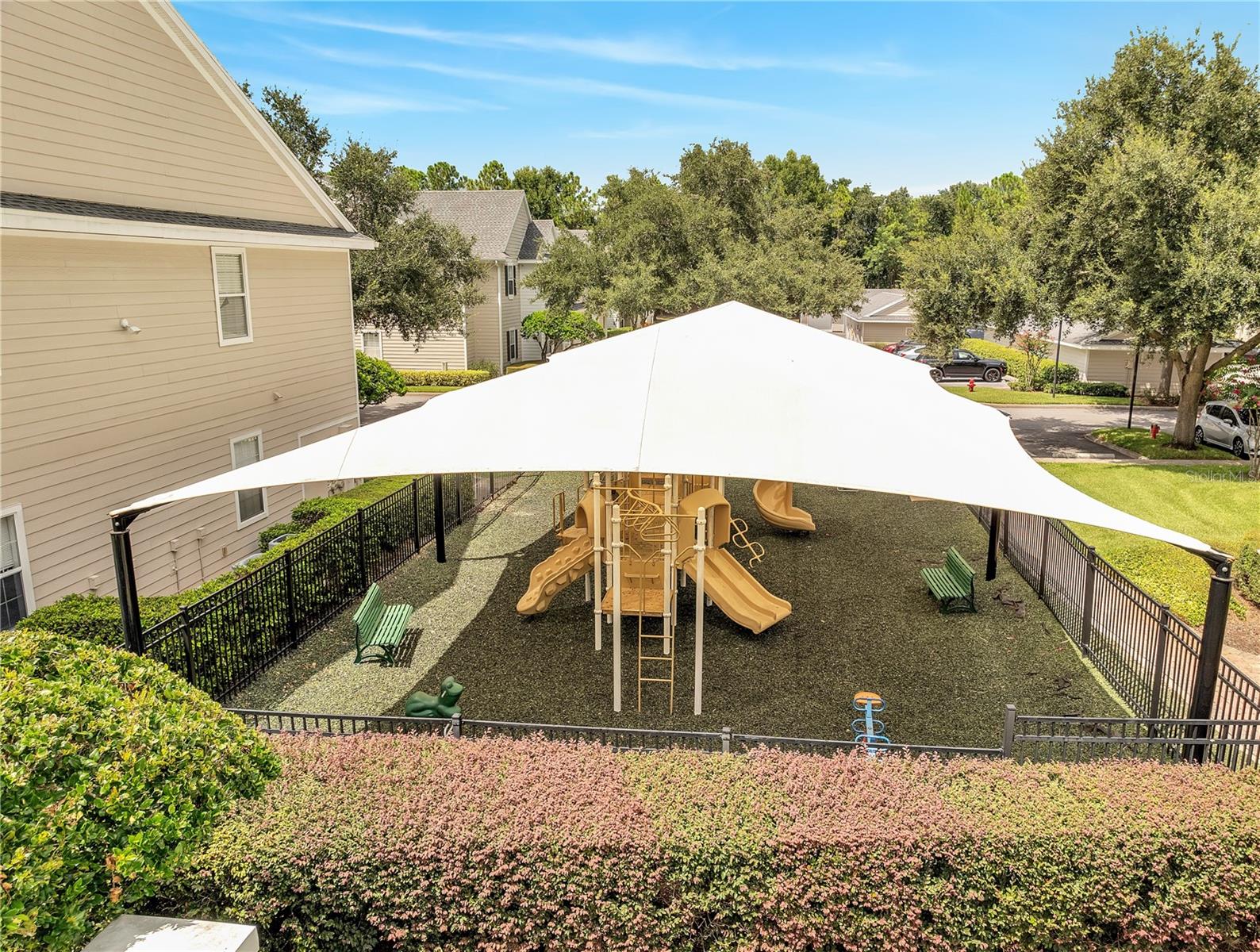 Image 17 of 43 For 130 Southern Pecan Circle 108