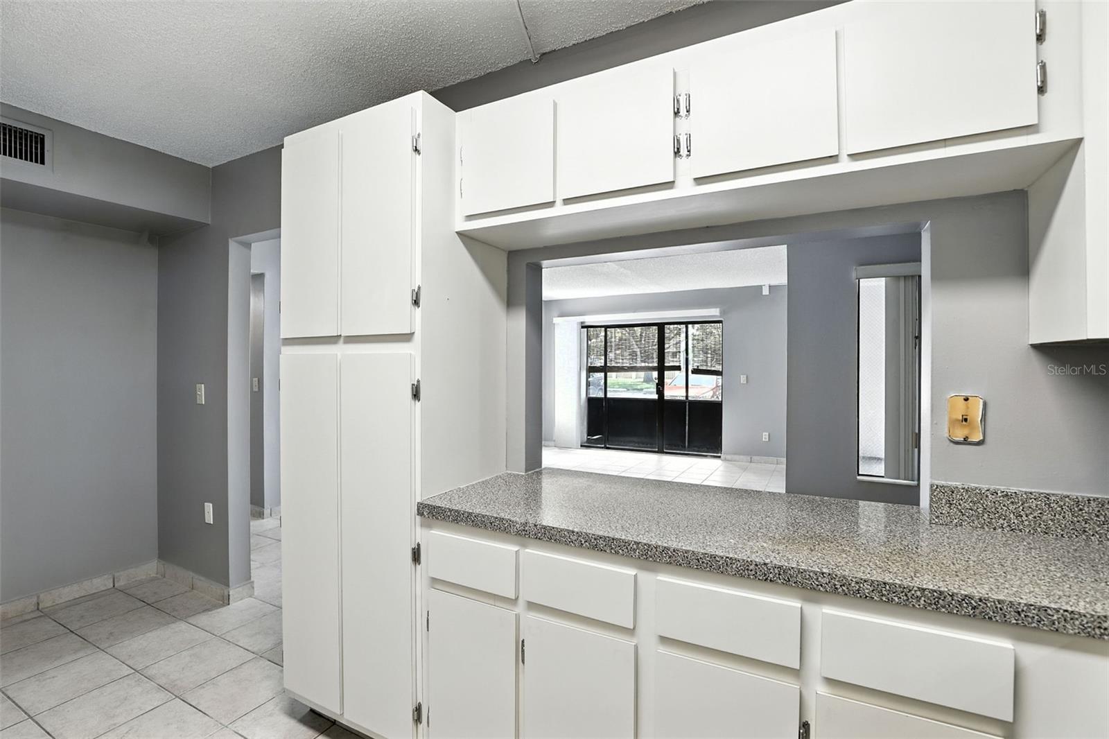 Image 12 of 28 For 8201 Sun Spring Circle B1