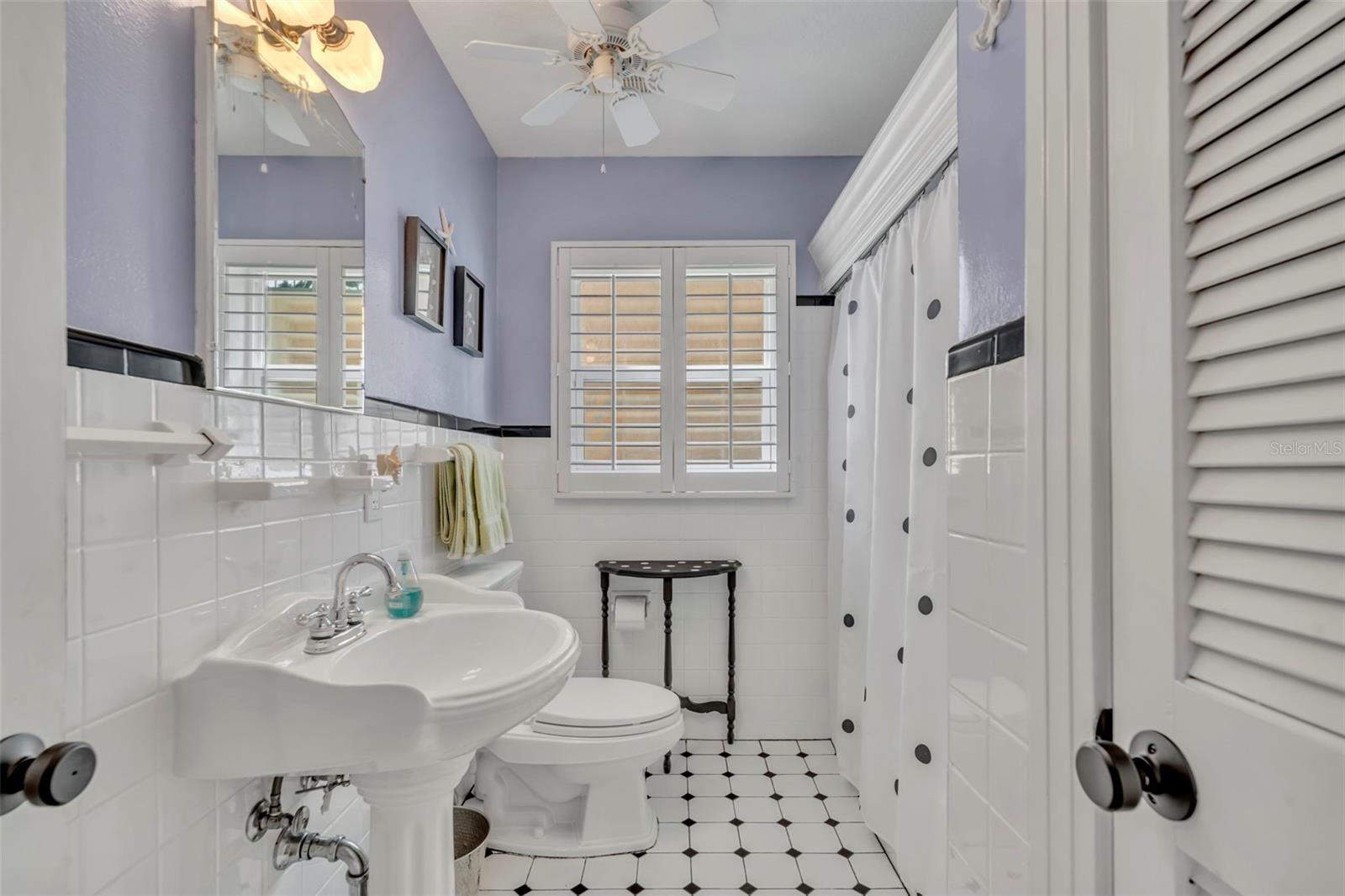 Image 18 of 23 For 902 Westmoreland Drive