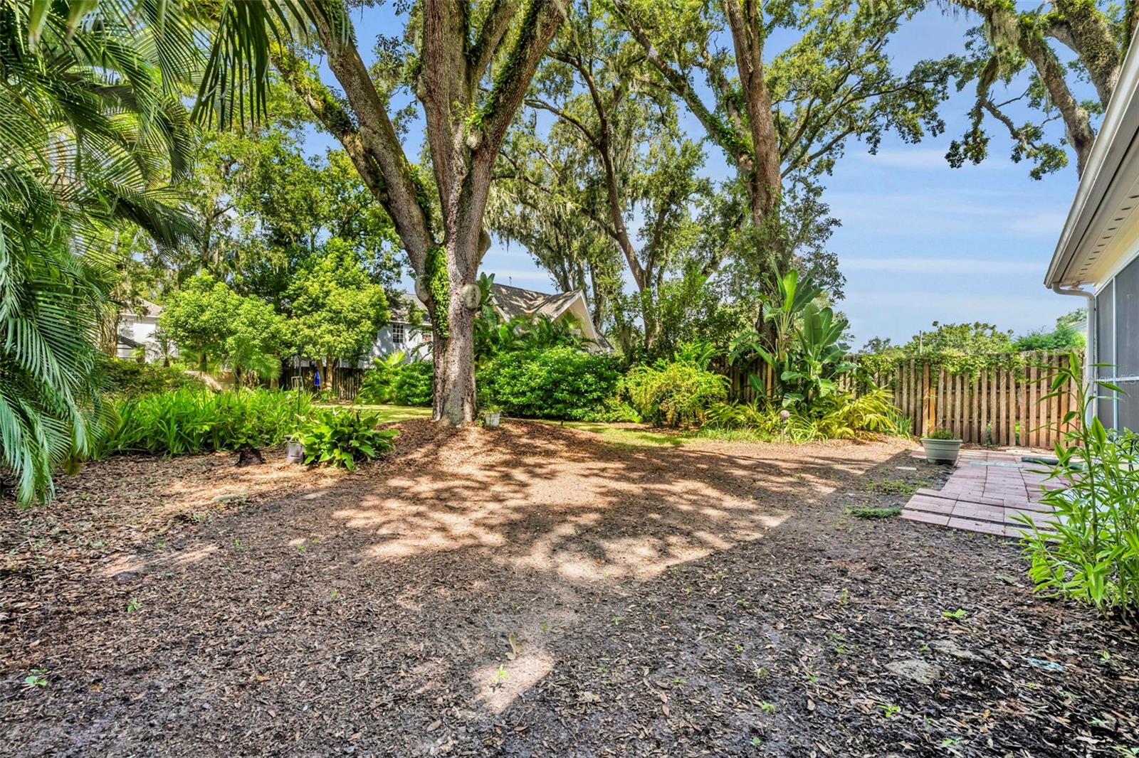 Image 21 of 23 For 902 Westmoreland Drive