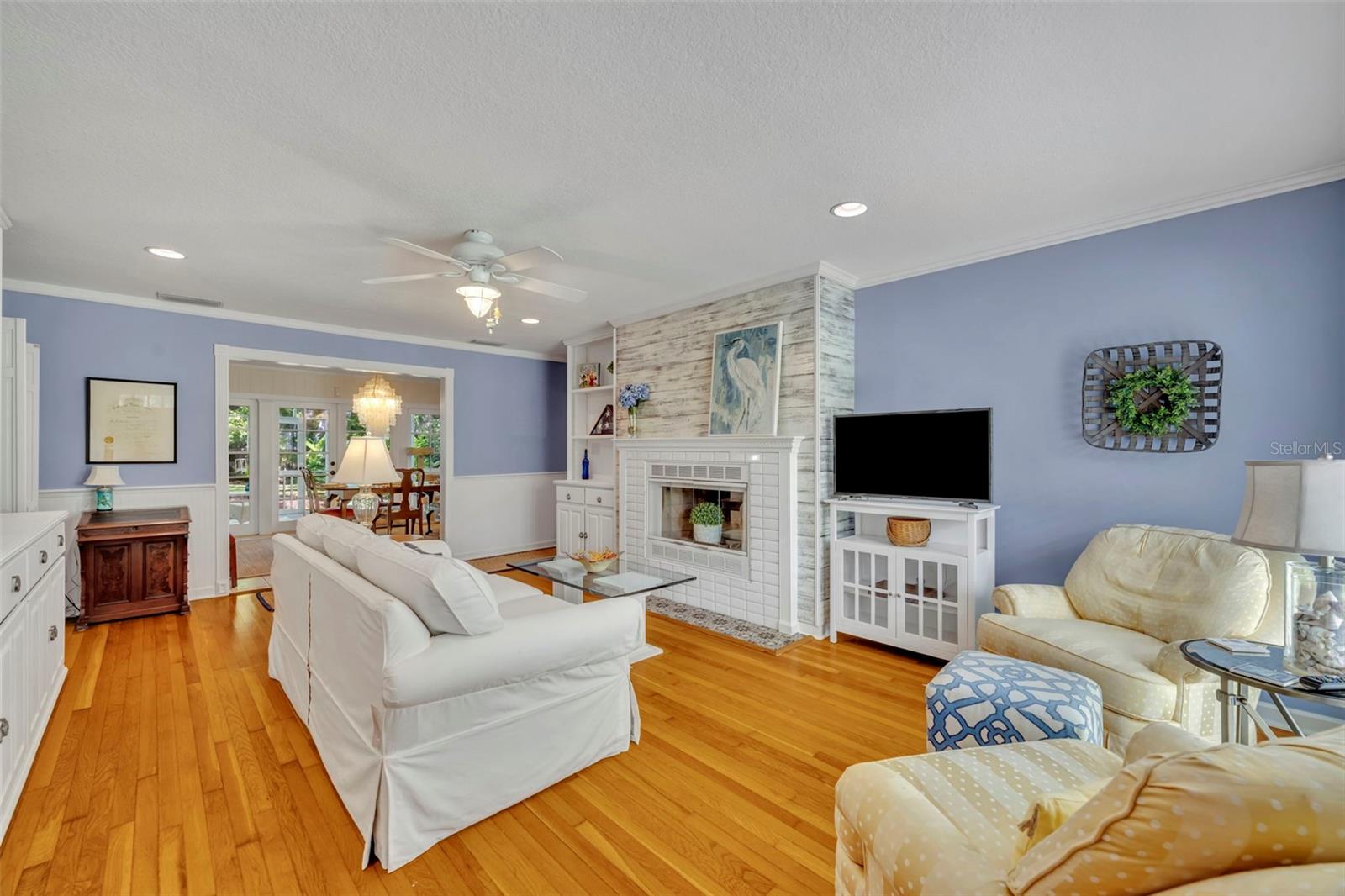 Image 3 of 23 For 902 Westmoreland Drive
