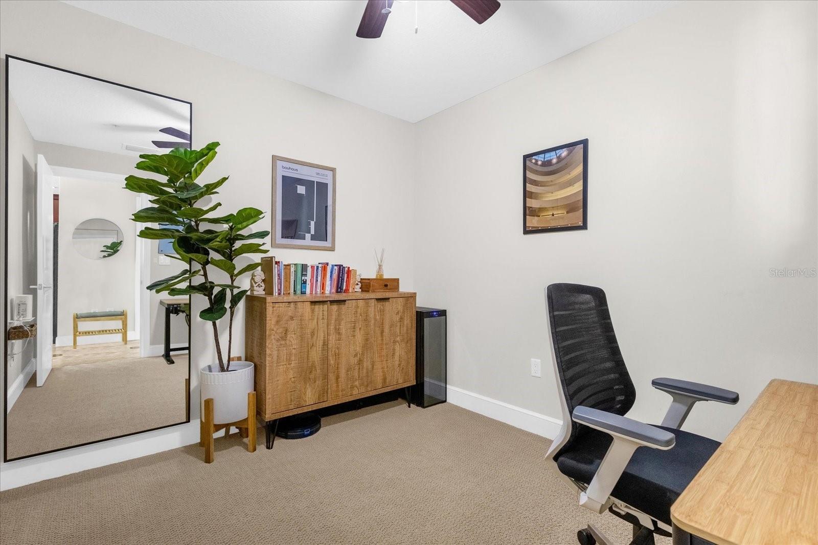 Image 8 of 20 For 101 Eola Drive 1017