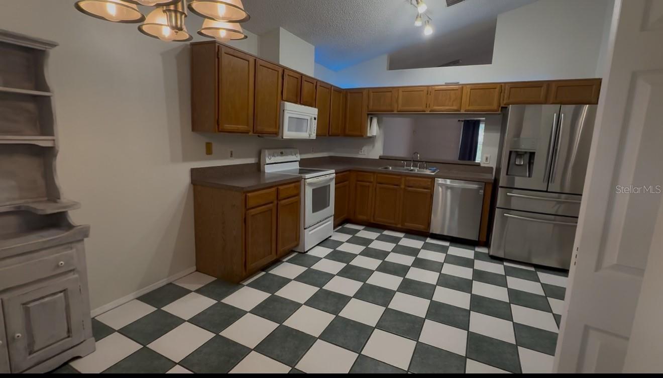 Image 6 of 17 For 10825 Bellamy Court