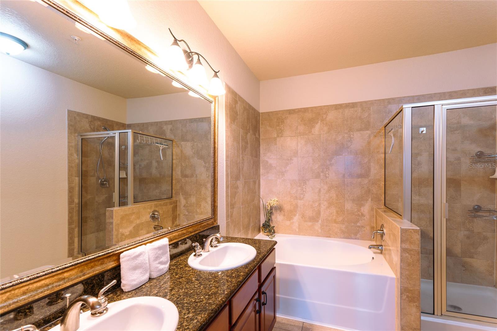 Image 16 of 34 For 903 Charo Parkway 831