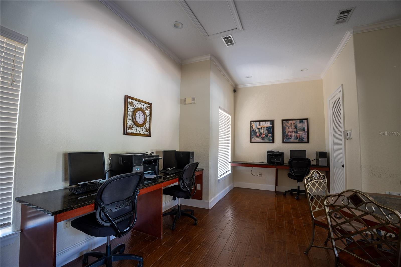 Image 28 of 34 For 903 Charo Parkway 831
